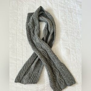 Gray knitted scarf